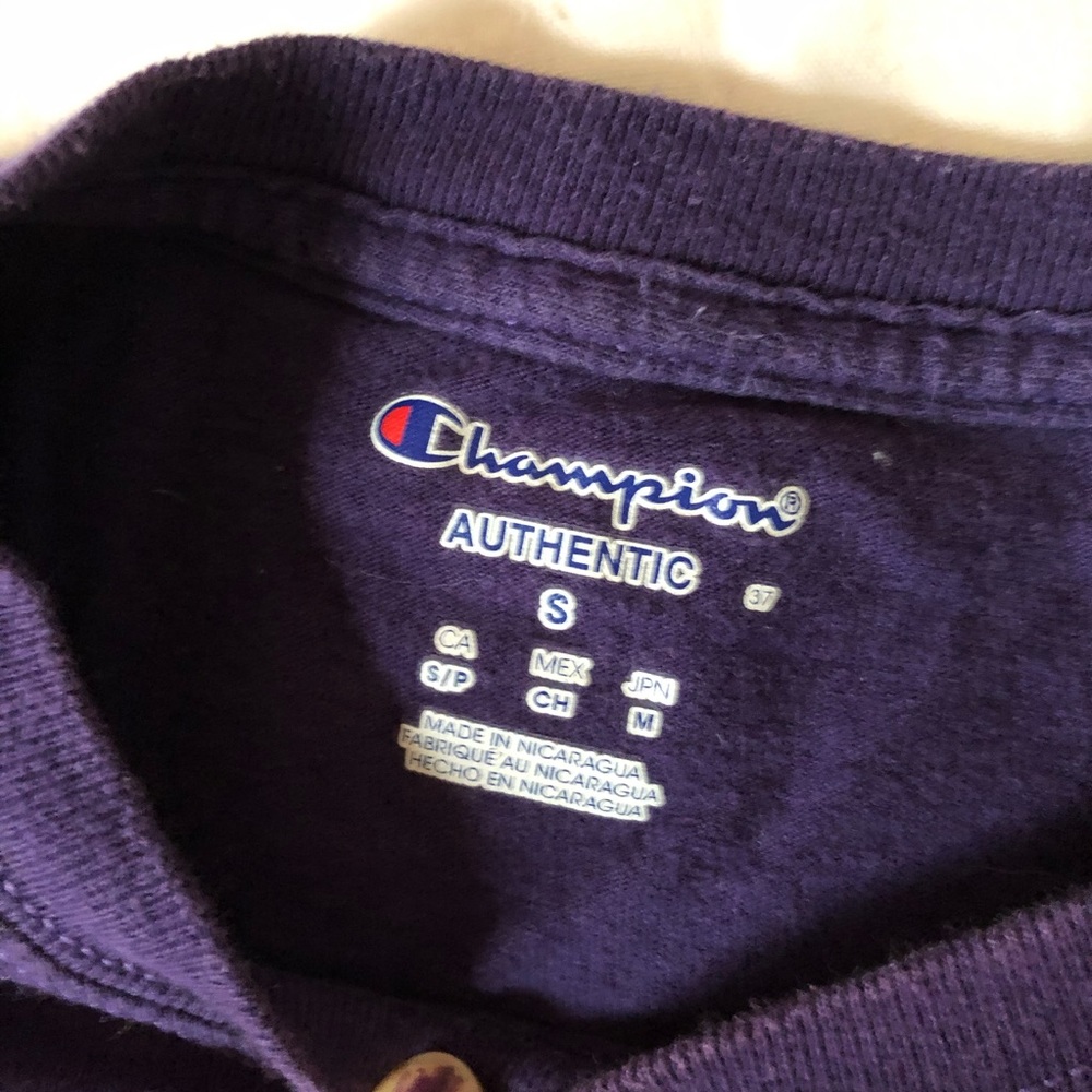 -SOLD- Champion University of Washington T-shirt - Picture 4 of 5